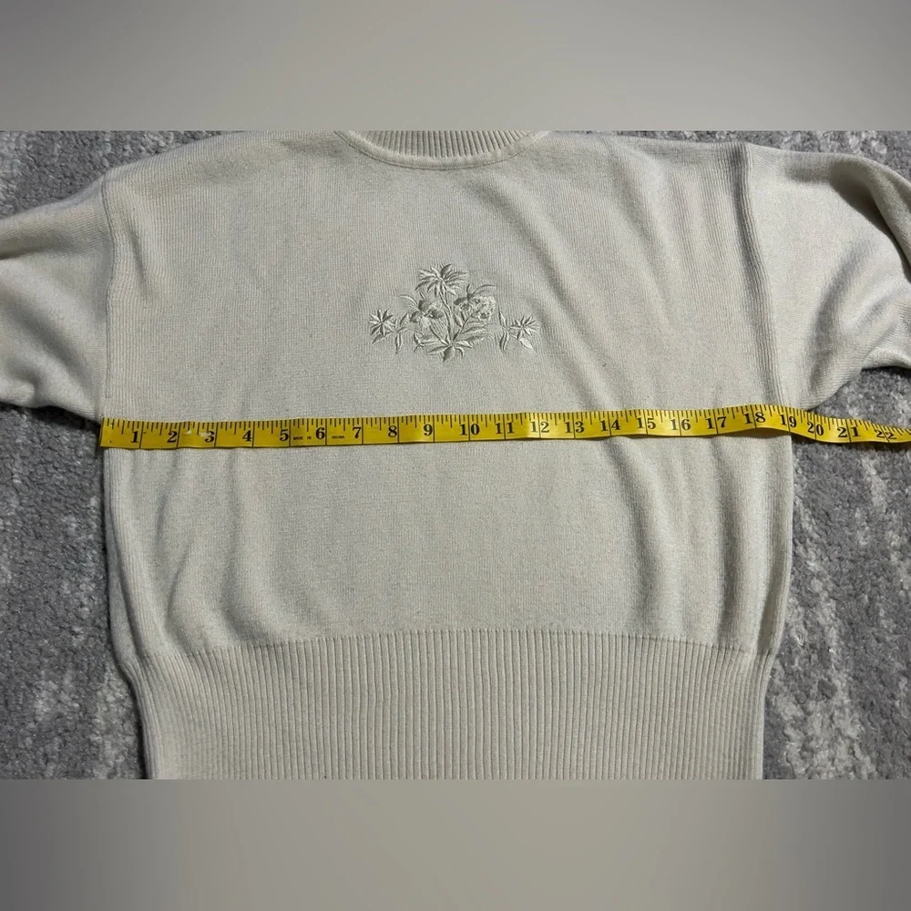 Vintage Meister Wool Blend Turtleneck Sweater Sz S Embroidered Cottagecore